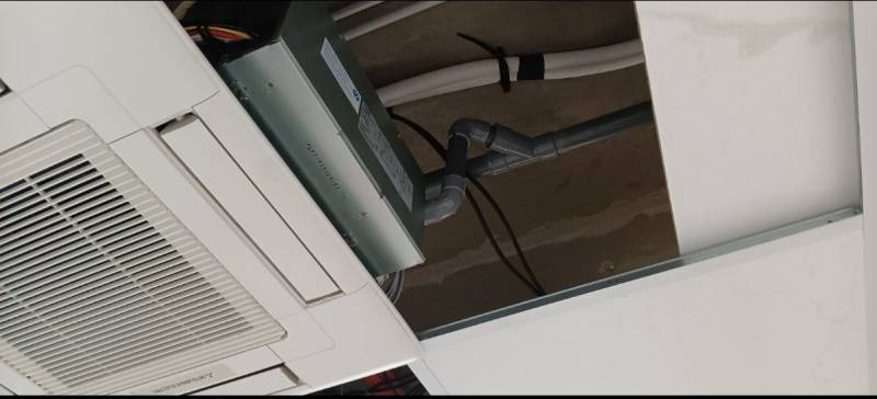 remplacement pompe de relevage sur cassette MITSUBISHI ELECTRIC