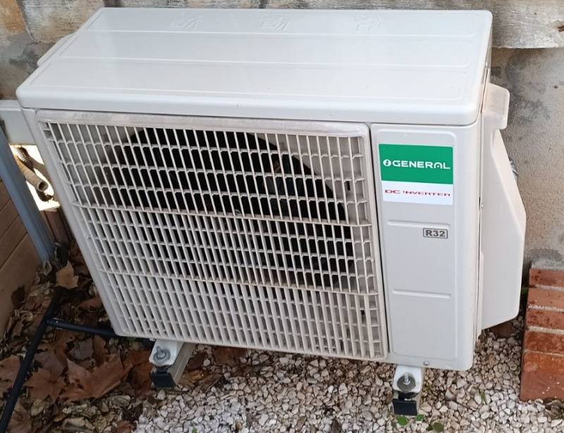 climatiseur d'un cabinet d'assurance à la Valette du Var